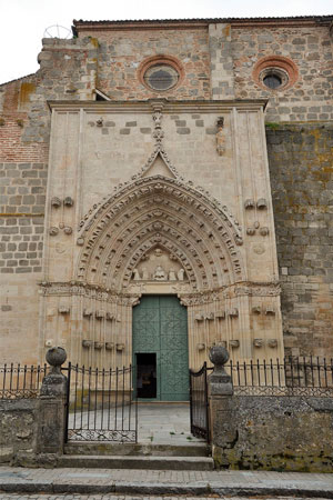 Santa María la Real de Nieva