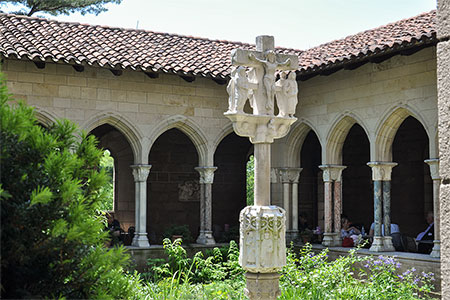 El Carmen de Trie / The Cloisters