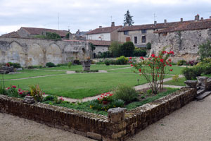 Charroux