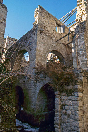 Sant Pere de la Portella